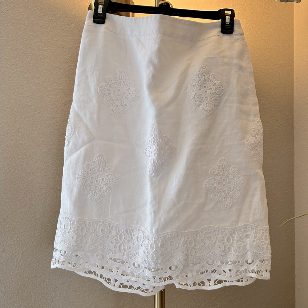 Pretty white linen skirt by Loft